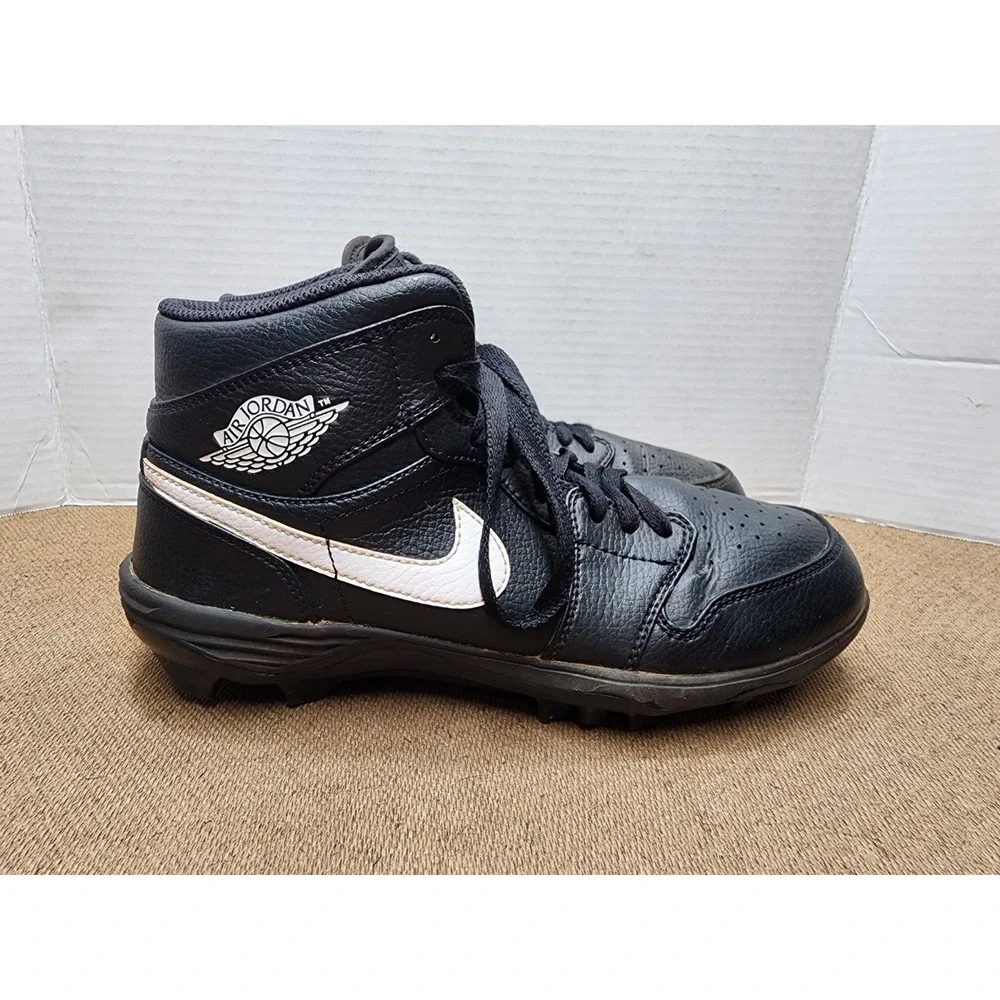 Nike Air Jordan 1 Mid TD Men's 8 Black White football cleats FJ6805-001